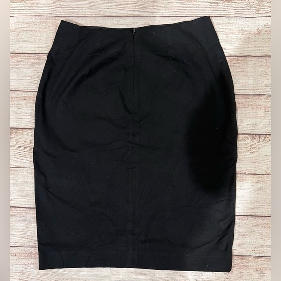 Banana Republic Black Womens Skirt With Button Accents And Pockets Size 2 - Picture 3 of 6